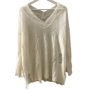 POL Women's White Wool Blend V Neckline Pullover Sweater Size Small NWT